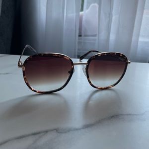 Quay Jezabell Sunglasses
